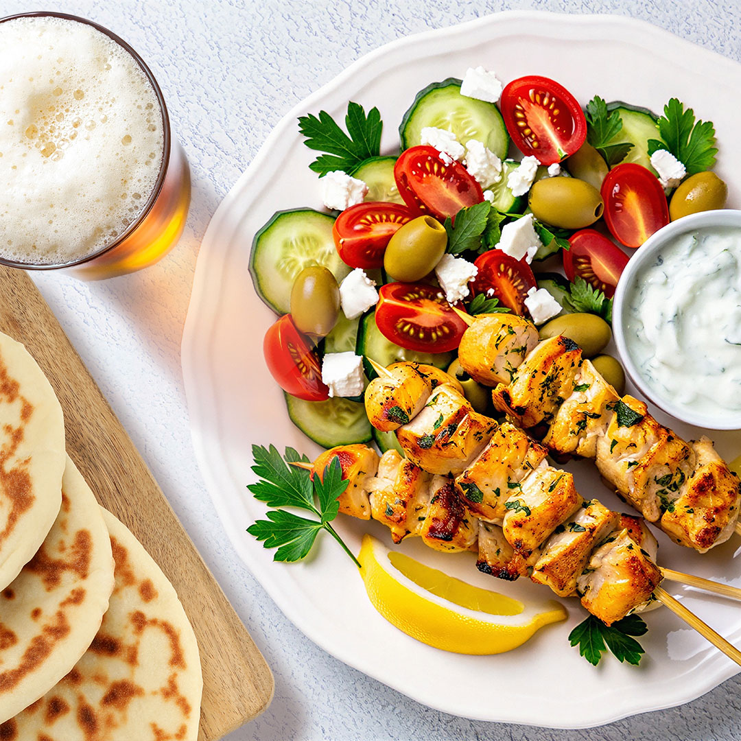 atensk-kycklingsouvlaki-med-glutenfritt-pitabrod-och-ol
